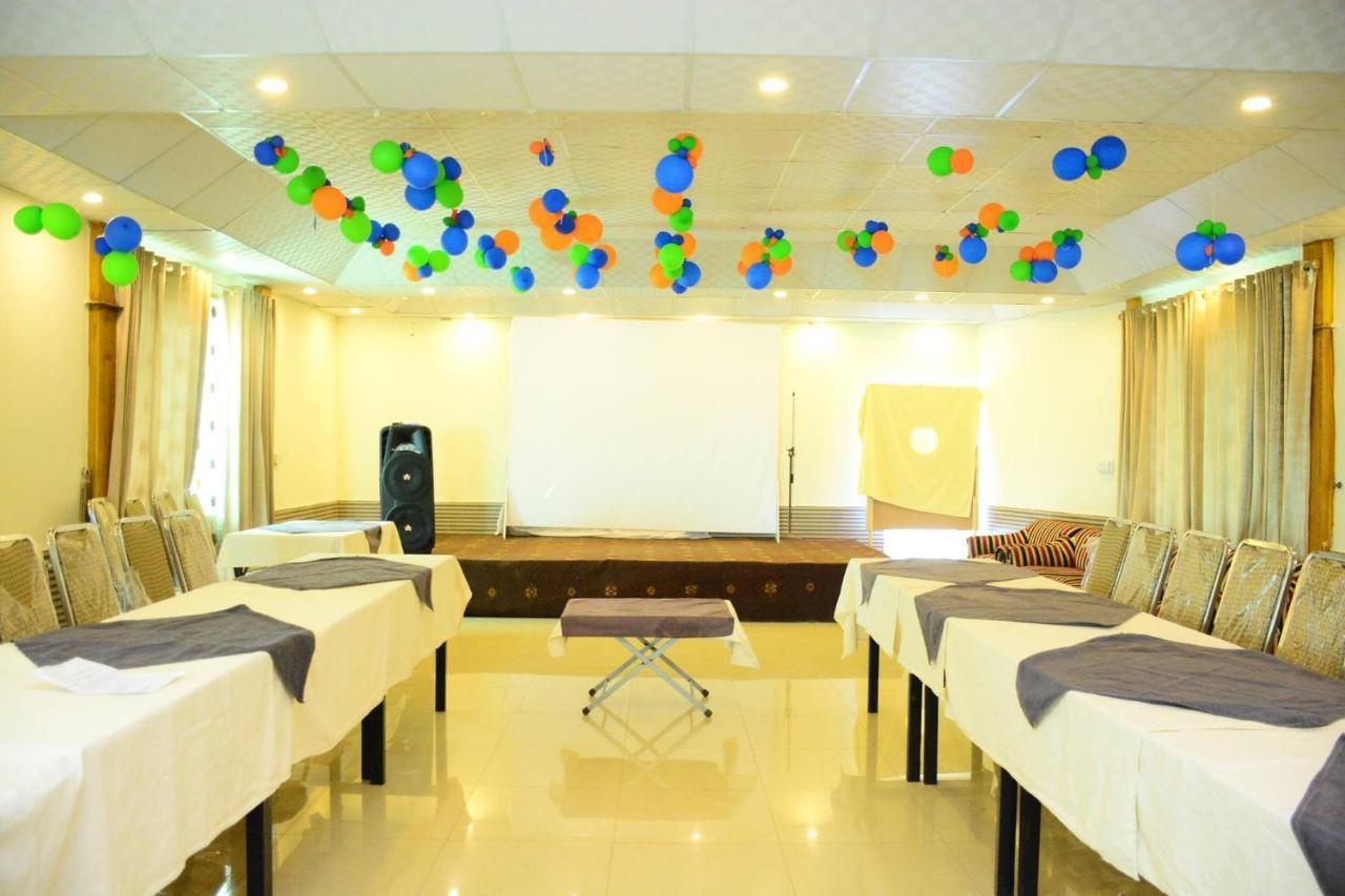 Hotel Move-N-Pick Murree Exterior photo