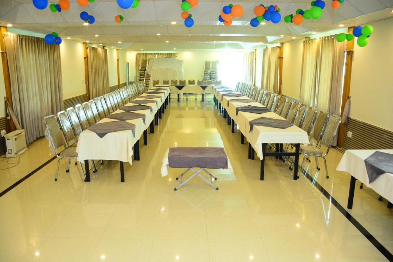 Hotel Move-N-Pick Murree Exterior photo