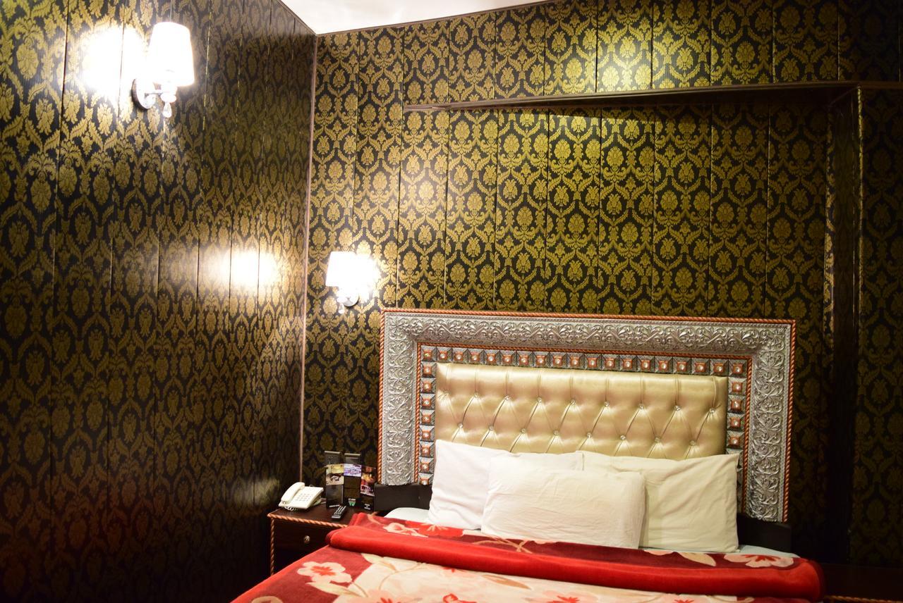 Hotel Move-N-Pick Murree Exterior photo