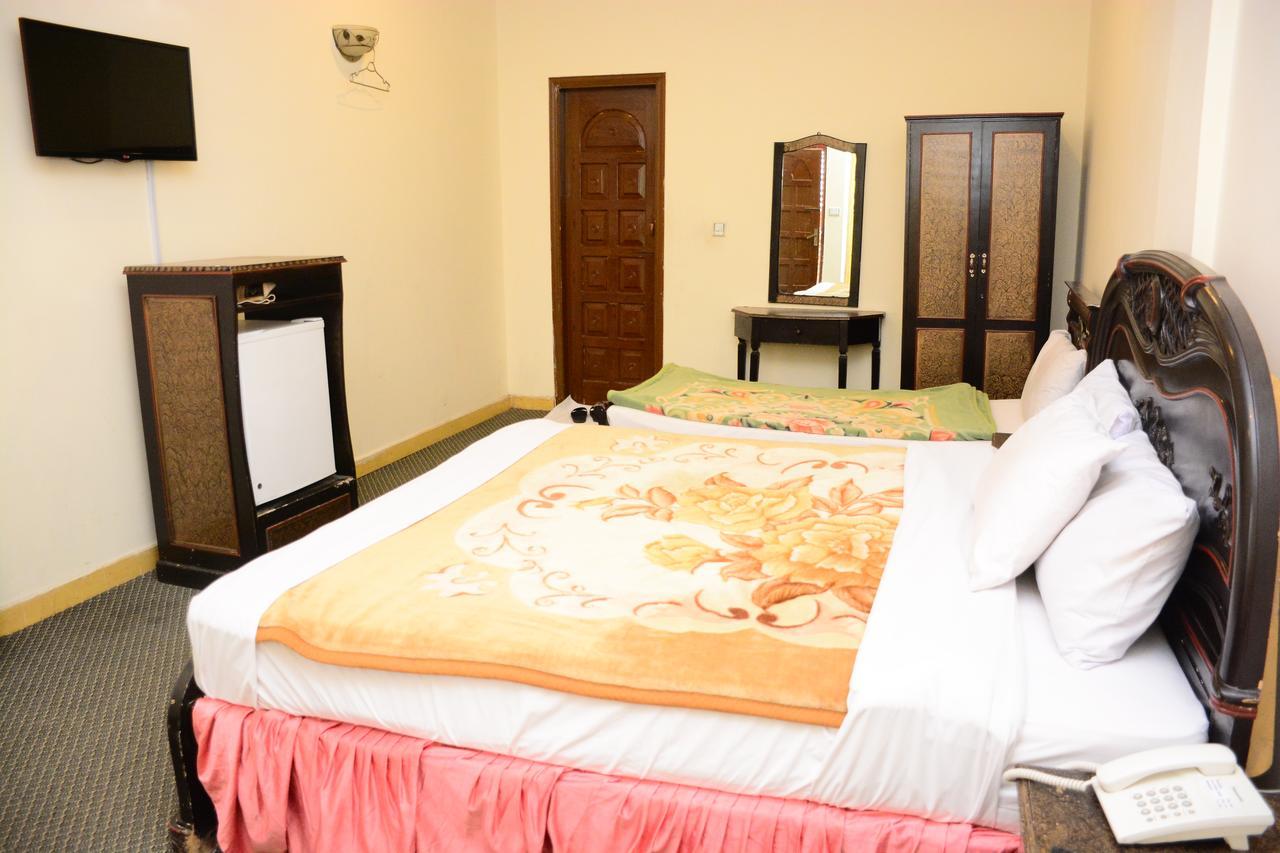 Hotel Move-N-Pick Murree Exterior photo