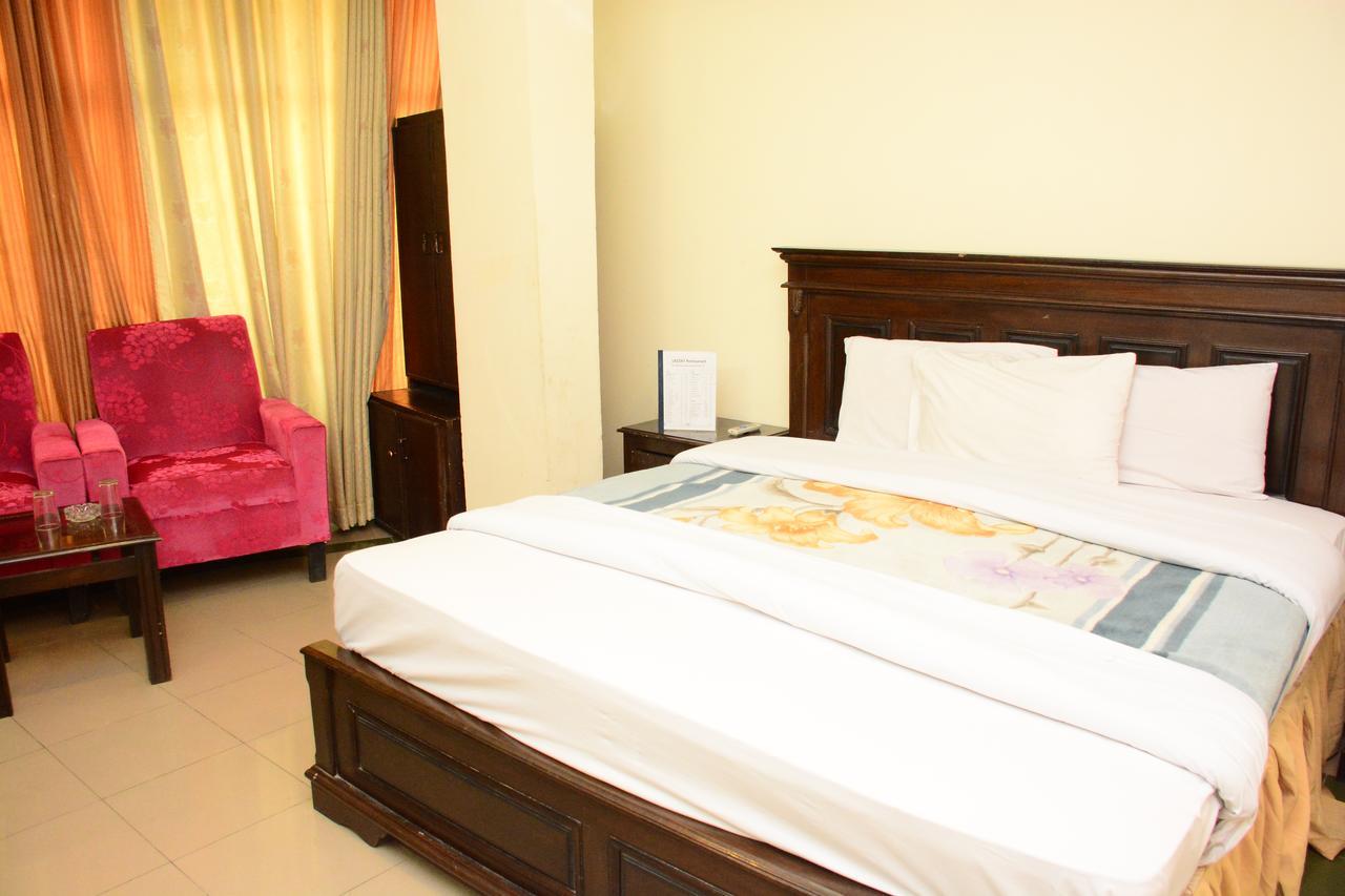 Hotel Move-N-Pick Murree Exterior photo