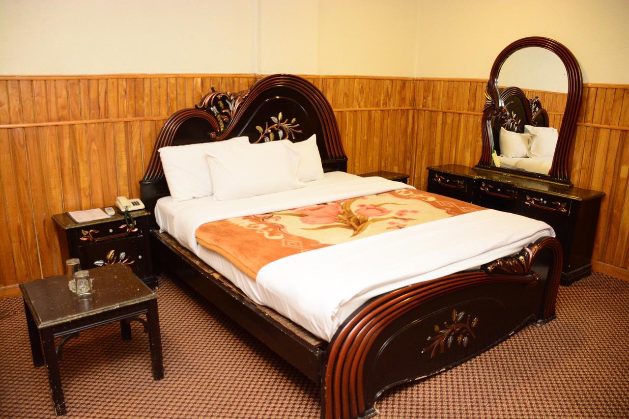 Hotel Move-N-Pick Murree Exterior photo